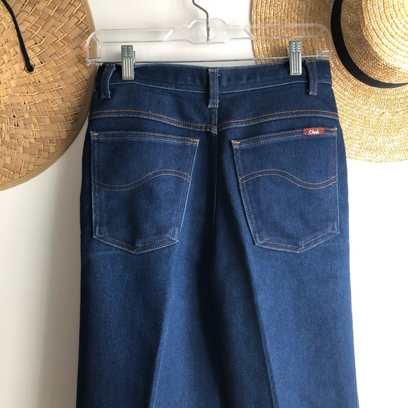 Vintage High Rise High Waisted Dark Wash Wide Bootcut Jeans - Picture 4 of 6